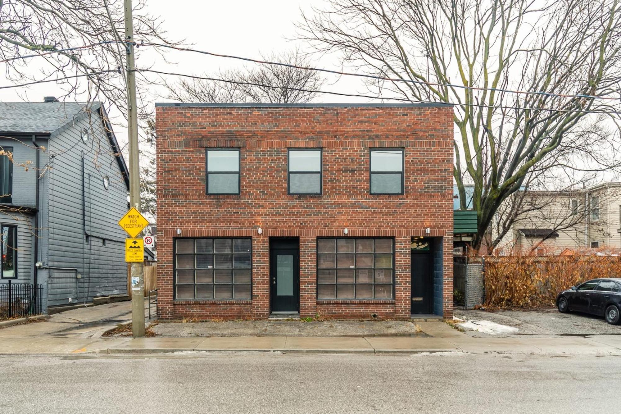 טורונטו Modern 2 Bedroom Condo - Heart Of Leslieville מראה חיצוני תמונה